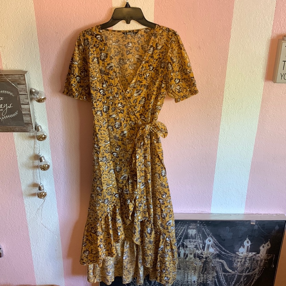 SHEIN Floral Wrap Dress